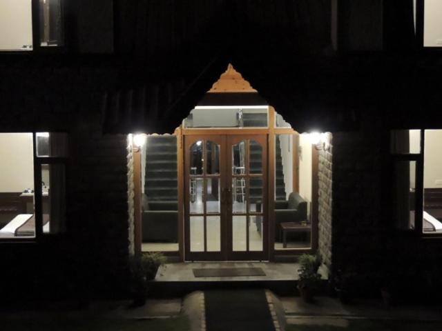 Hotel Shingar Regency Manāli Exteriér fotografie
