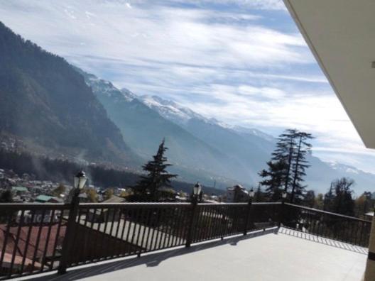 Hotel Shingar Regency Manāli Exteriér fotografie