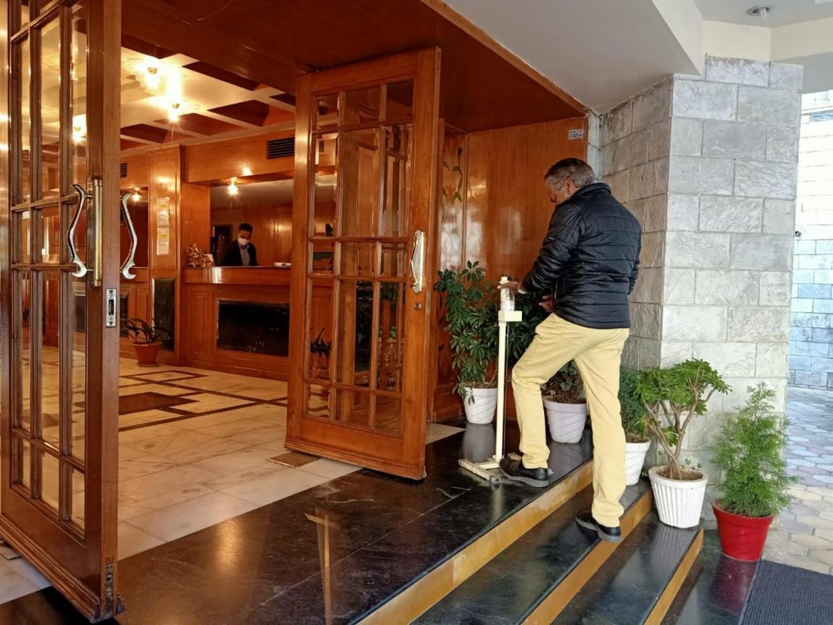 Hotel Shingar Regency Manāli Exteriér fotografie