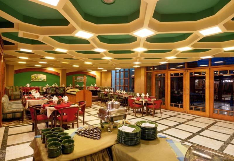 Hotel Shingar Regency Manāli Exteriér fotografie
