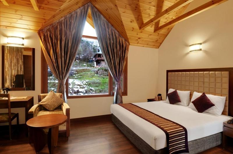 Hotel Shingar Regency Manāli Exteriér fotografie