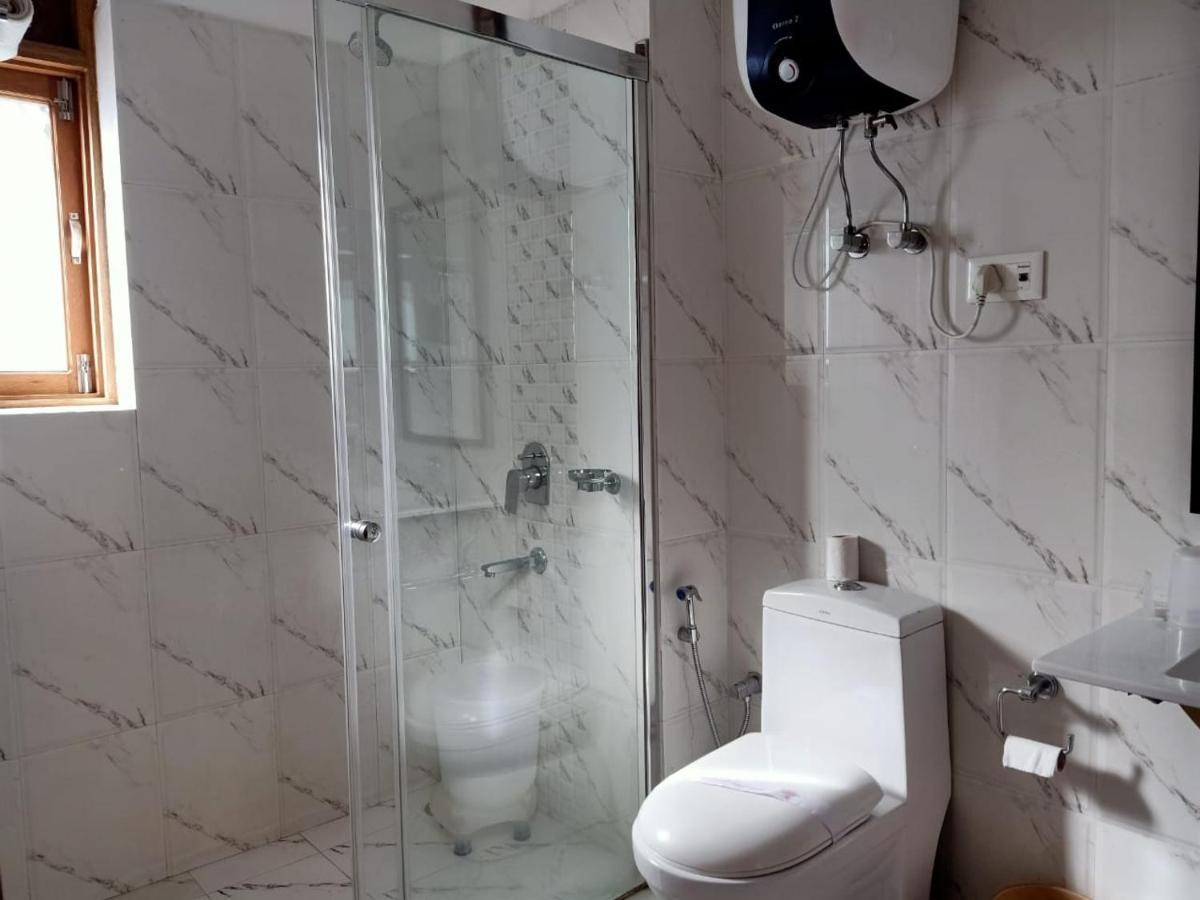 Hotel Shingar Regency Manāli Exteriér fotografie