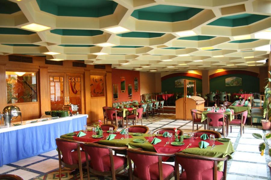 Hotel Shingar Regency Manāli Exteriér fotografie