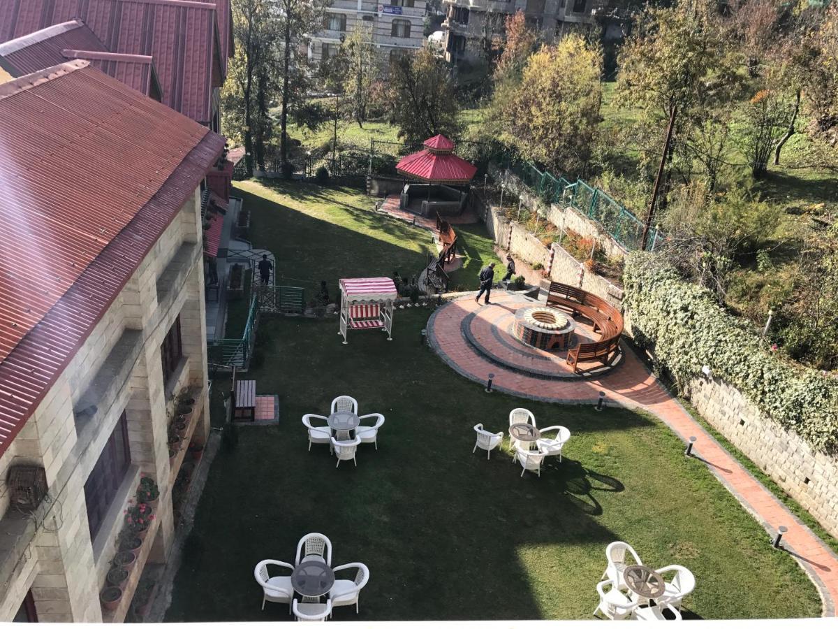 Hotel Shingar Regency Manāli Exteriér fotografie